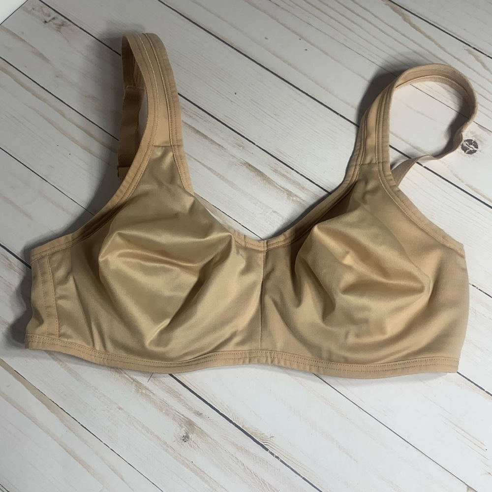 Wacoal Beige Nude Unpadded Wirefree Bra 32C
